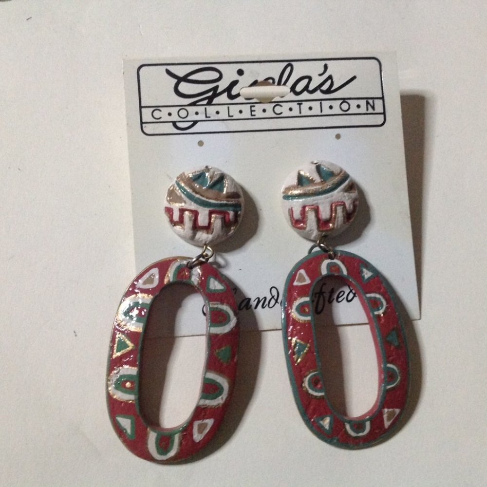 Vintage Gisela's Collection Wooden Dangle Pierced Earrings